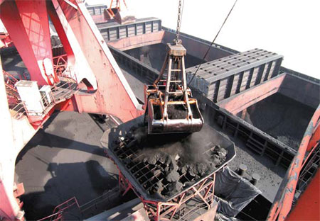 Major coal firms cut production as prices fall, stocks rise