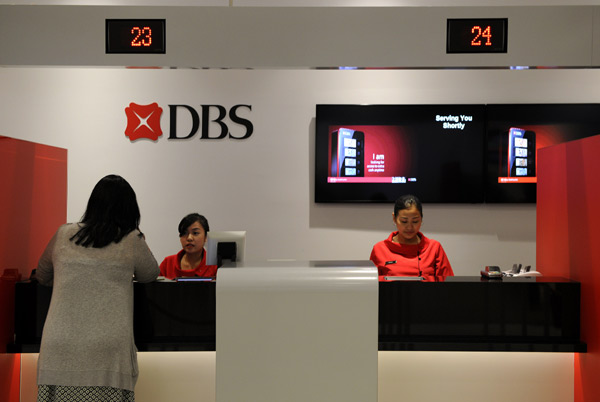 Singapore banks to roll out more RMB products