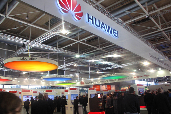 Huawei 'fully backs UK security review'