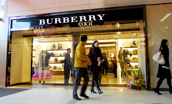 Burberry opens landmark watch counter