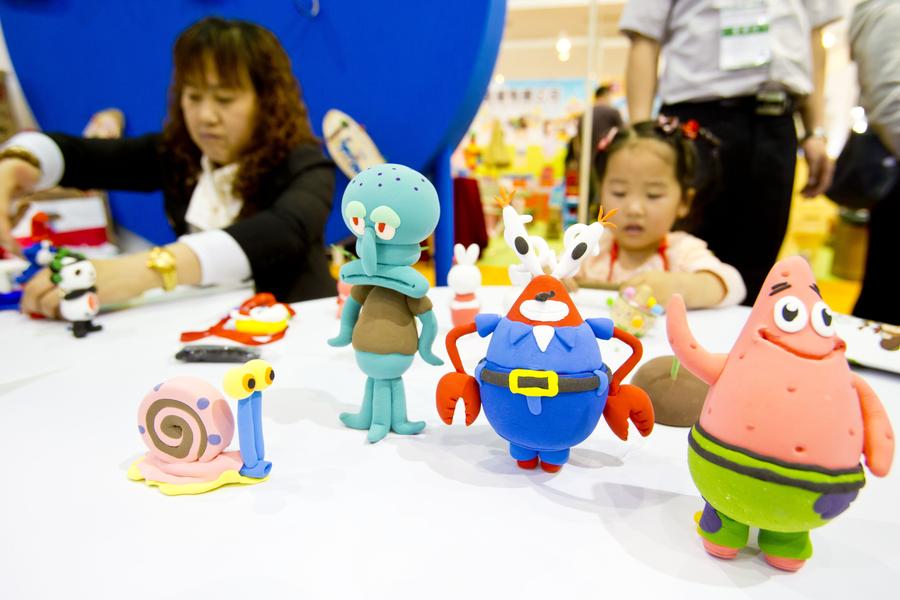 Kindergarten equipment show opens in Beijing