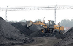 China's coal production, sales drop