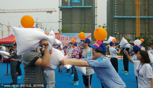 Pillow fight to relieve the stress of mortgage