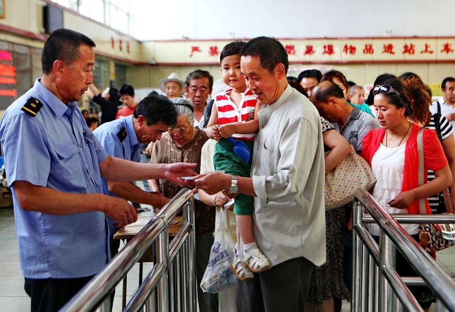 105-year-old train station bids goodbye