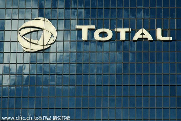 Total in talks with PetroChina to sell China refinery stake