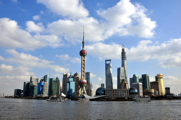 Shanghai home prices buck trend
