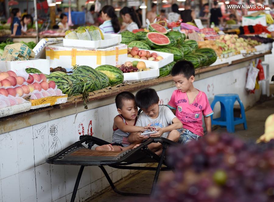 Children who live, study in agricultual markets