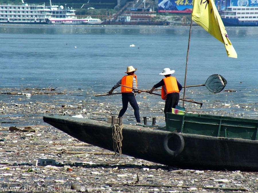 Garbage chokes Three Gorges Reservoir