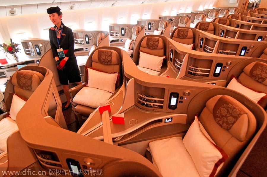 Luxurious new Boeing 777 delivered to China Eastern