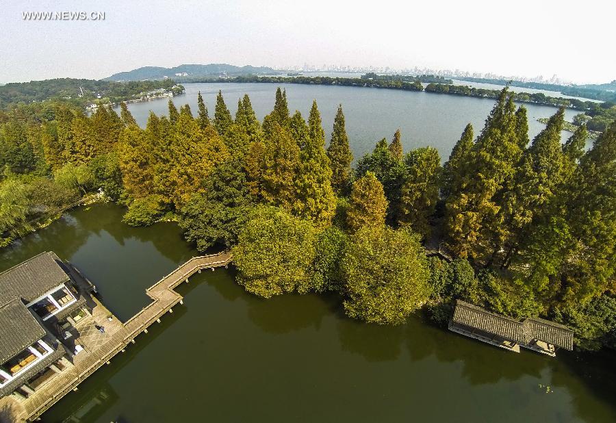 Autumn scenery of West Lake in Hangzhou