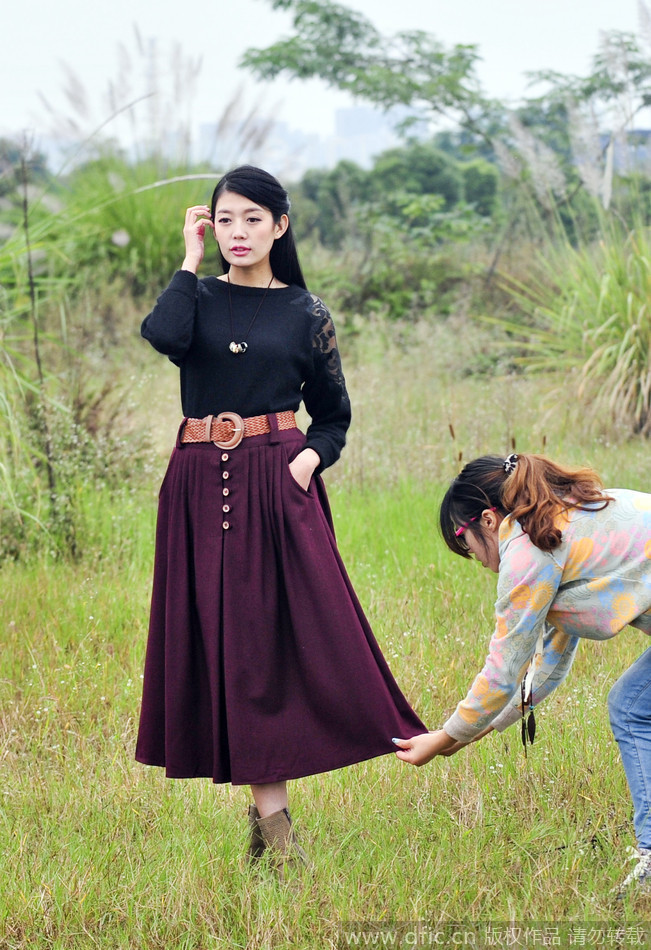 ![CDATA[Taobao girls pose for over 100 garm