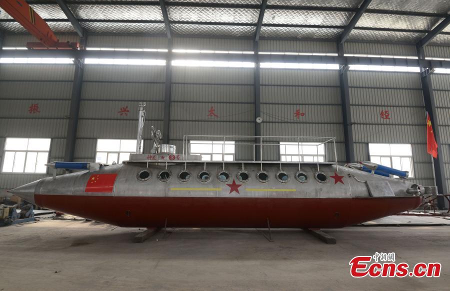 Hand-made submarine to carry venturers