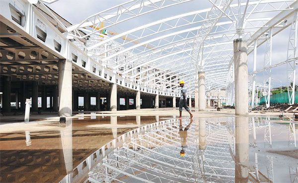 Chinese companies take leading role in building airports in Africa