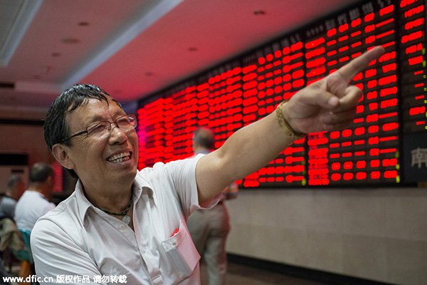 Stocks rebound after regulators boost efforts to help market