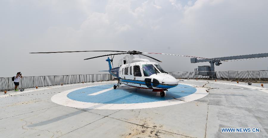 'Flying taxi' service launched in Shenzhen