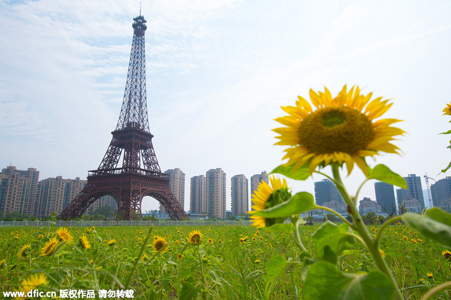 10 replicas of foreign sites in China