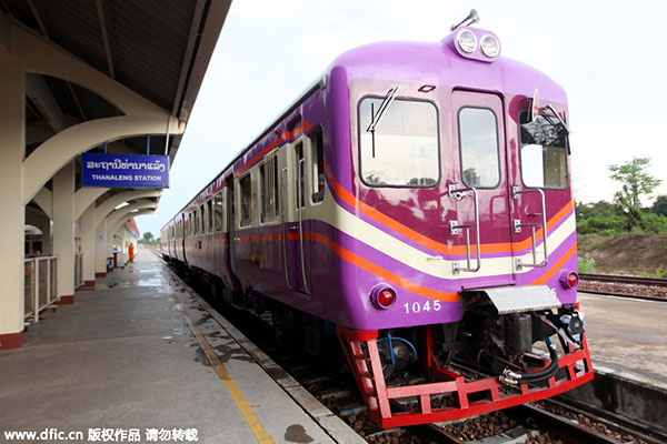 China, Laos sign railway deal