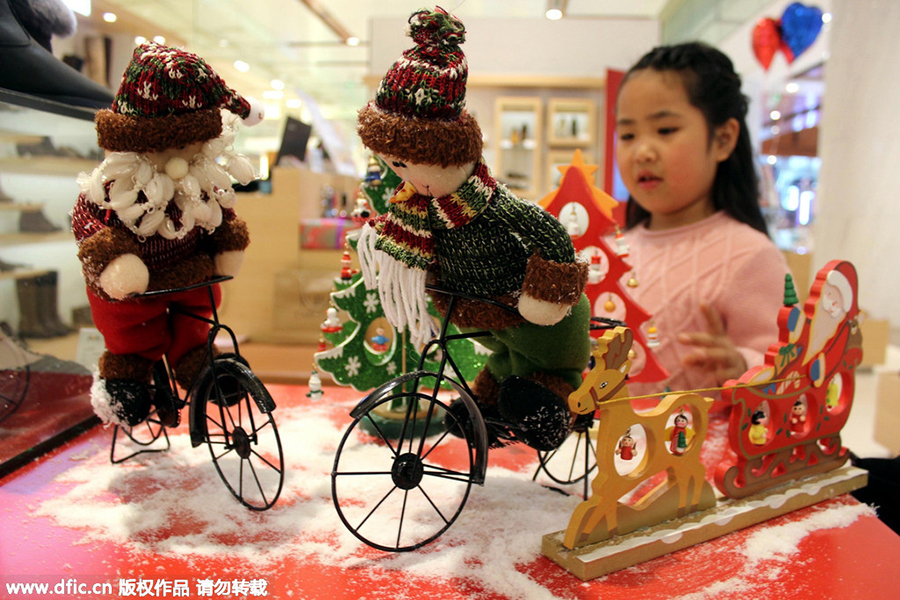 Christmas lights across the world's shopping districts[1]- Chinadaily
