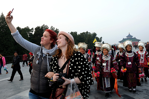 China sees number of foreign tourists rise to 100 million