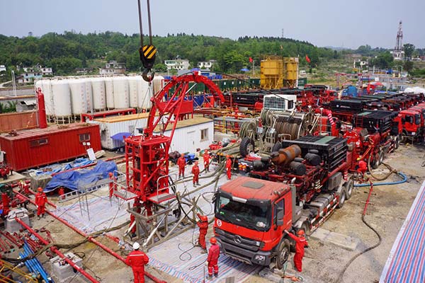 China's largest shale gas project goes into production