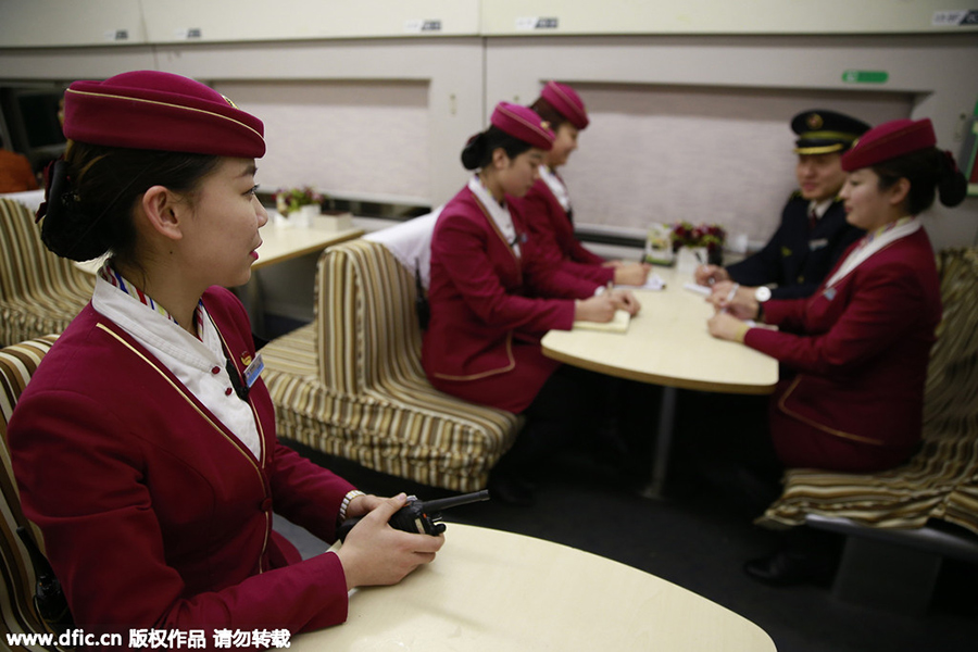 Railway attendant spends her fifth Spring Festival on train