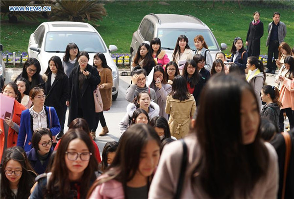 Job fair held particularlly for female college students in E China