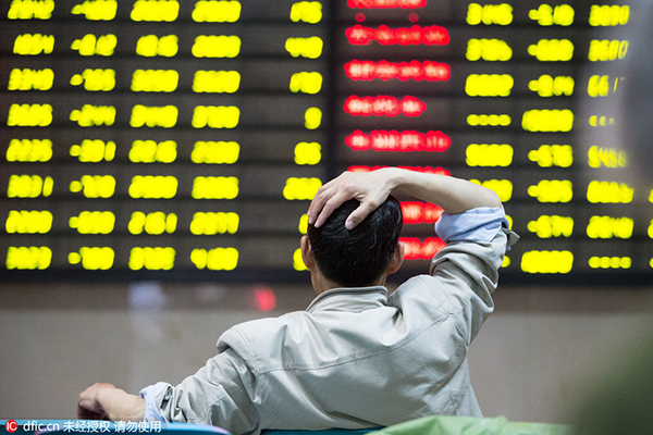 Shanghai index plunges by 2.3%, drops below 3,000 level