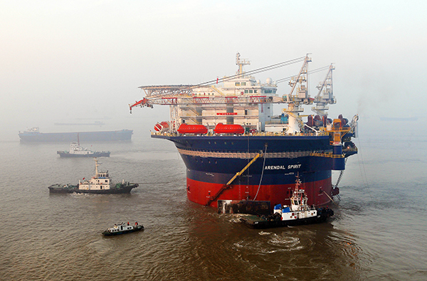 COSCO launches world's largest oil tanker fleet