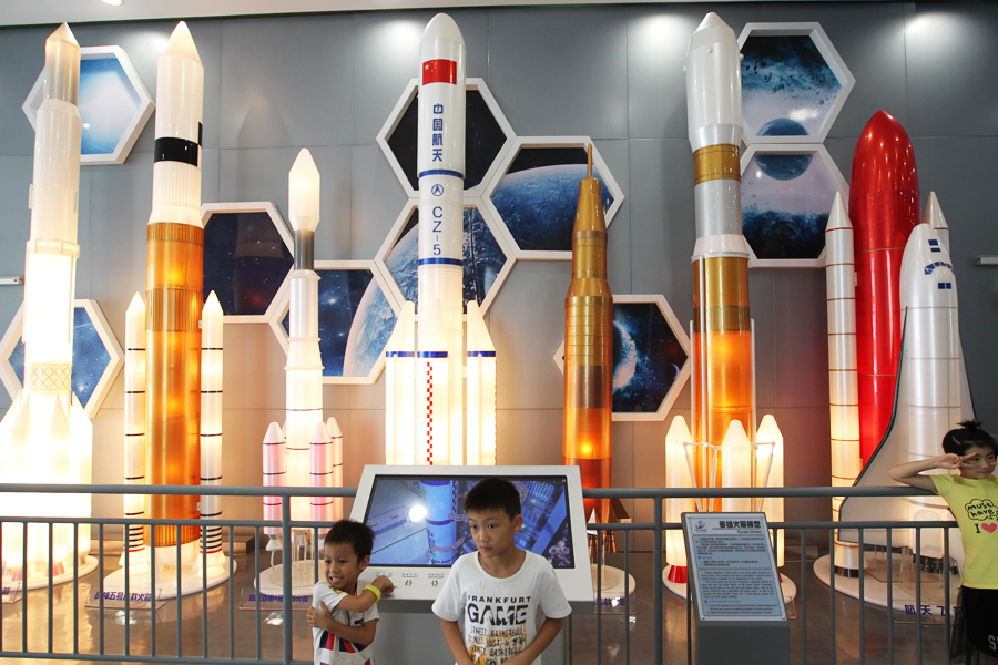 Children explore science and technology at museum in Guangdong