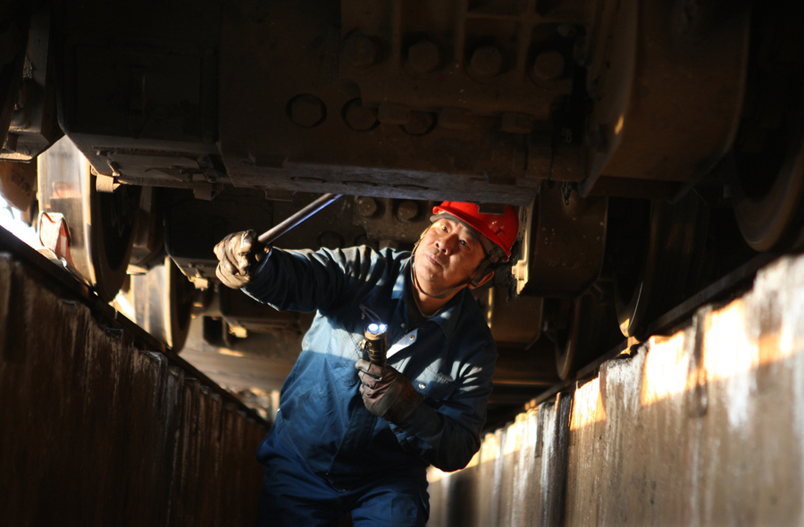 Spring Travel rush: Man who keeps trains on track