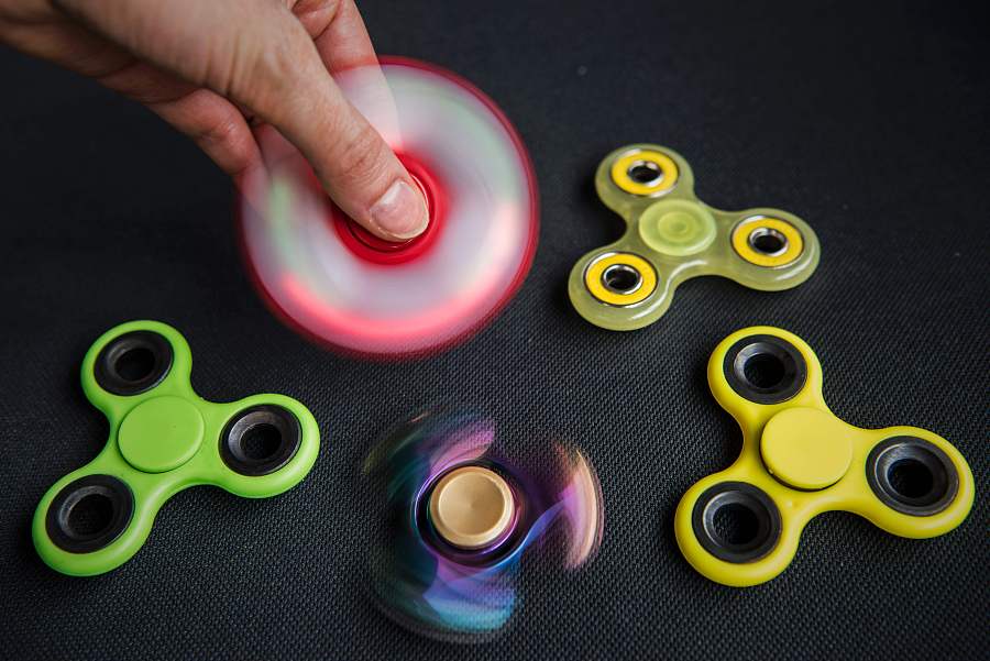 Fidget spinners form industrial chain within 3 months in China
