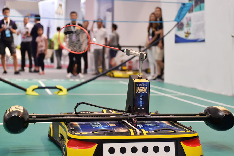 Highlights of WRC: Robots shooting hoops and changing face masks