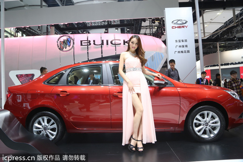 Hot models shining at Auto Guangzhou 2013