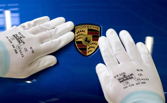 Porsche to hit 200k car-sales target years ahead of plan