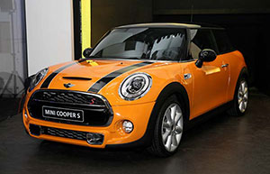 BMW to start building MINI outside UK