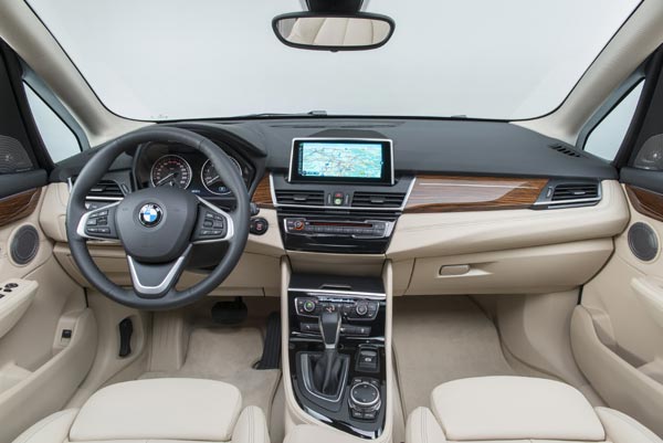 Bmw S 2 Series Active Tourer Hits The Road In China 2