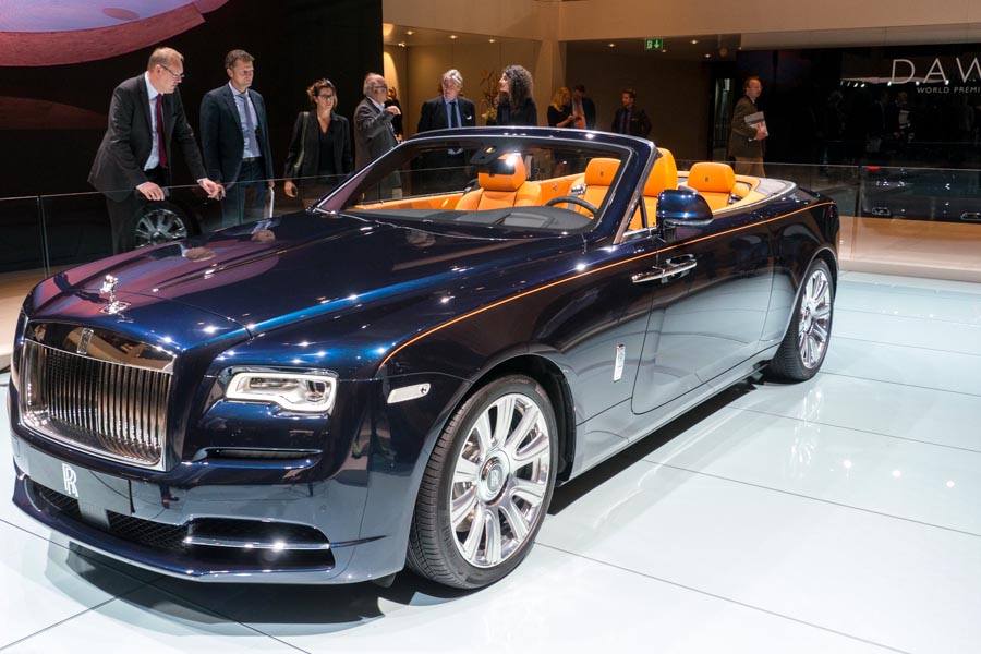 Rolls-Royce Dawn starts a new day for open-top motoring