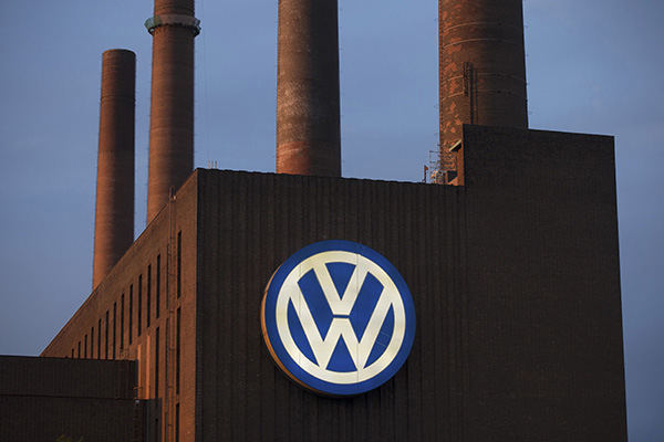 VW CEO says recall to start in January, be completed end-2016