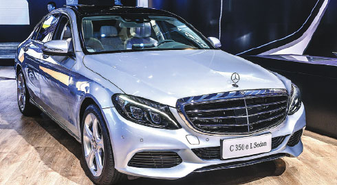 Mercedes-Benz launches new stars at auto show