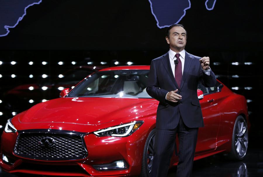 Execs introduce new models at Detroit Auto Show