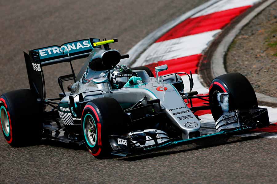 Mercedes wins at Shanghai Intl Circuit