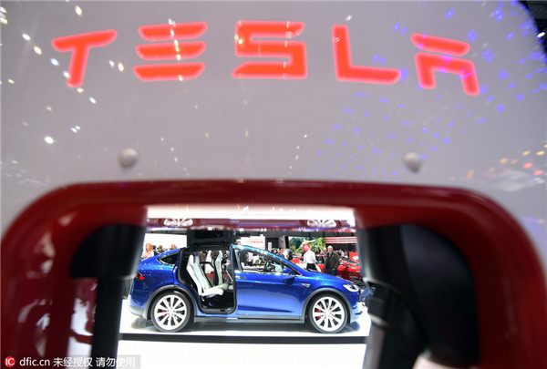 Tesla to wait for mass customers before building Chinese factory
