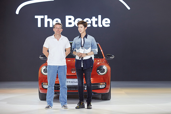 VW launches its crossover Beetle with a bang
