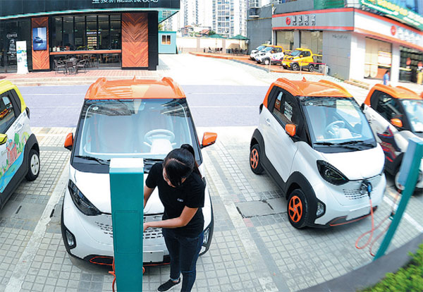 Transport Ministry to double new energy service vehicles goal