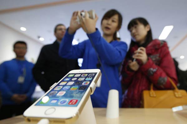 Apple revenue lags Street's view despite strong China growth