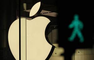 China sales polish Q2 earnings for Apple