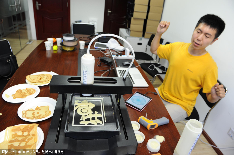 Tsinghua graduates invent 3-D pancake-printing machine