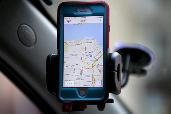 Didi partners with Lyft to help Chinese hail rides in US