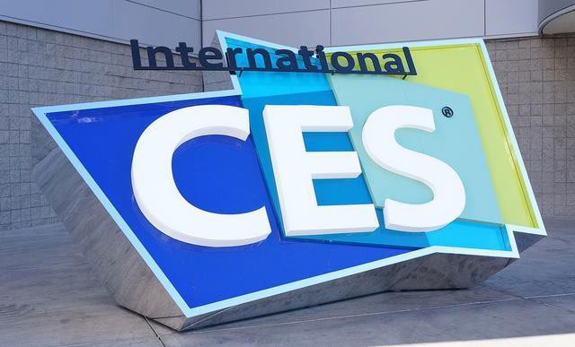 VR headsets, wearable devices and 3D printing dominate 2nd CES Asia