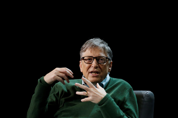 Gates opens up to fans on WeChat